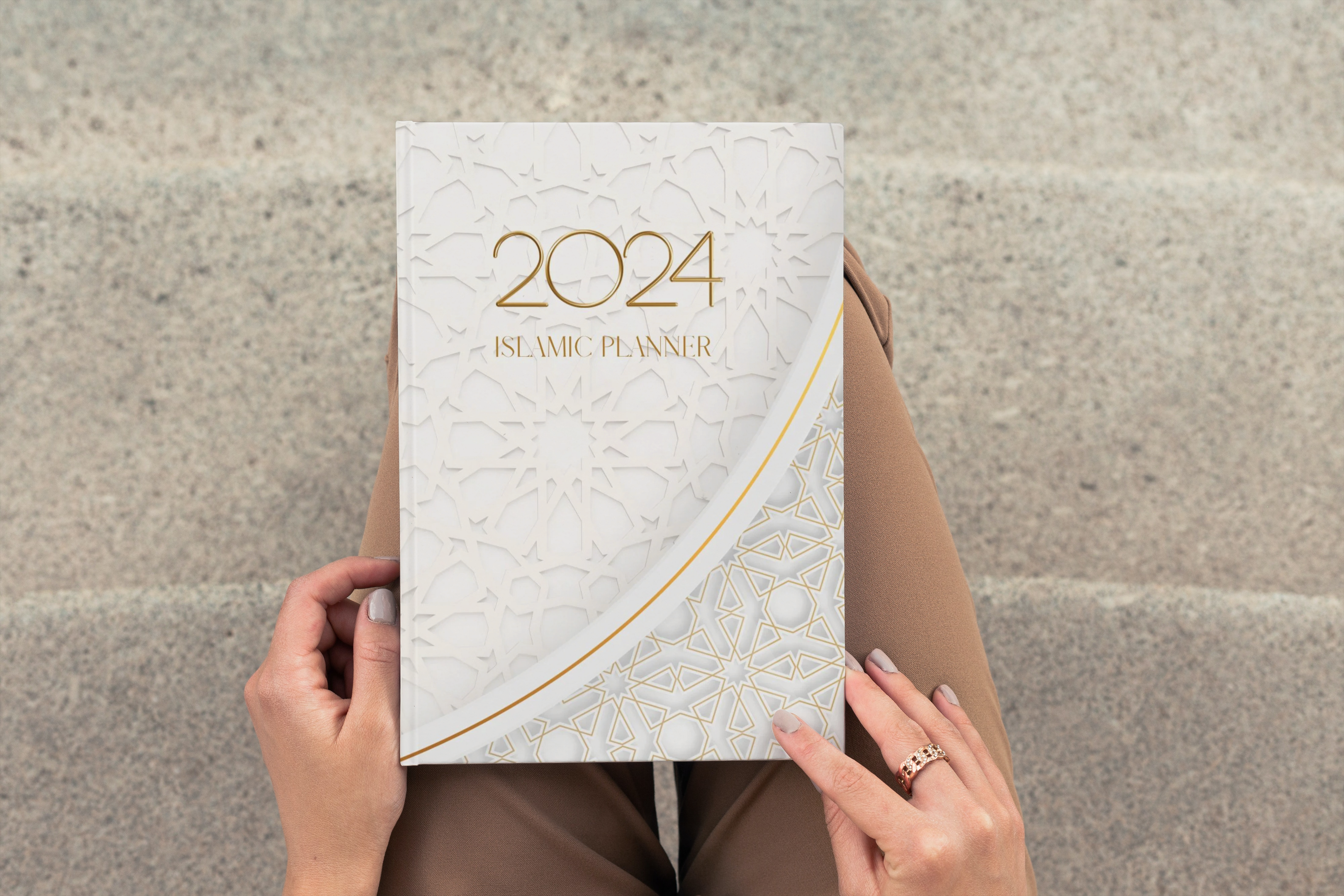 white-planner-cover-2024-islamic-book